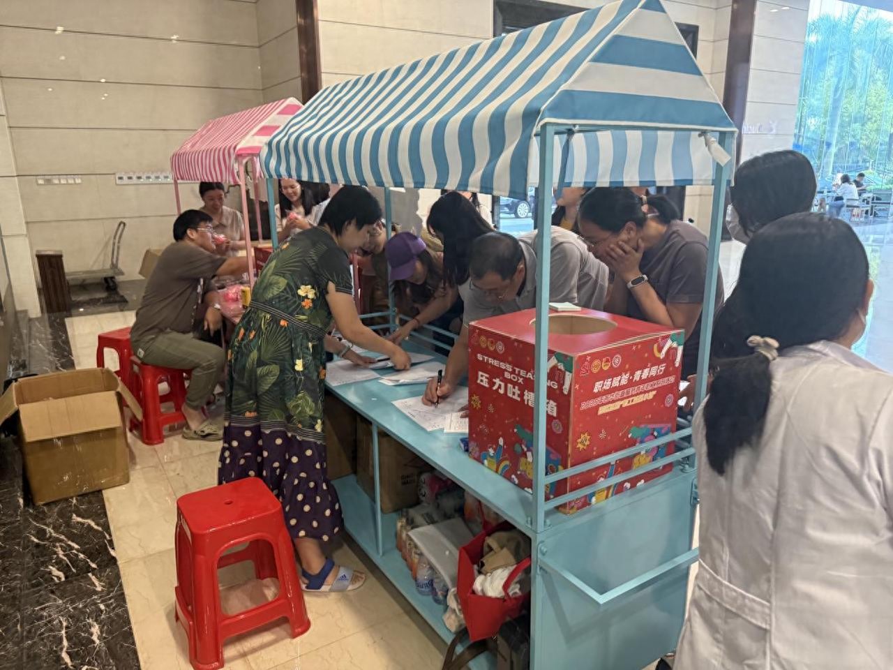 “减压小站”来了！龙岗吉华街道这样赋能青年职工成长→