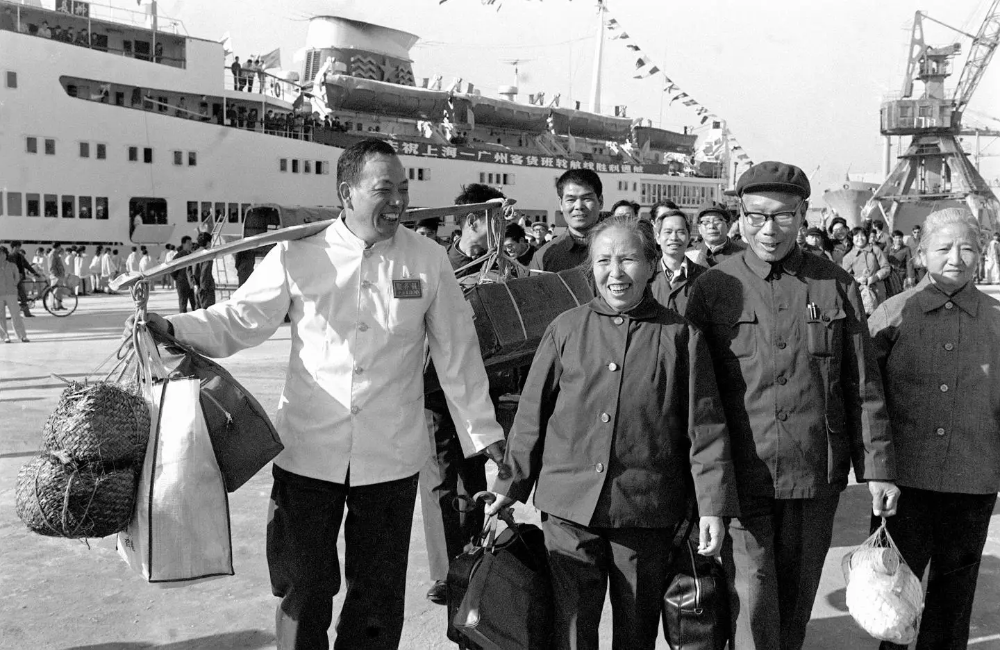 “小扁担精神”的时代传承——追记全国劳动模范杨怀远