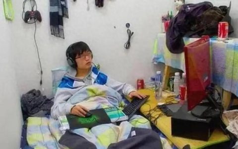 困境儿童背后：孩子不工作不啃老，家长最怕什么？