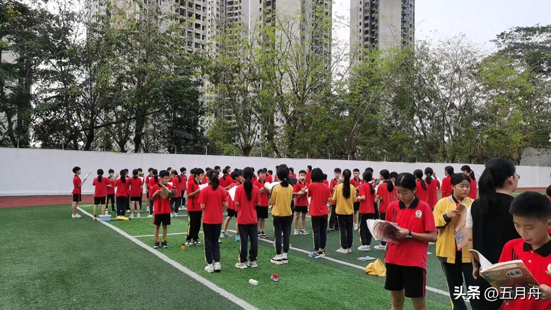 一篇让人深思的留守儿童的文章