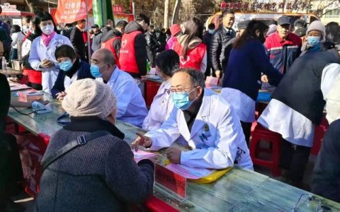 酒泉市红十字会开展冬季红十字志愿服务系列活动