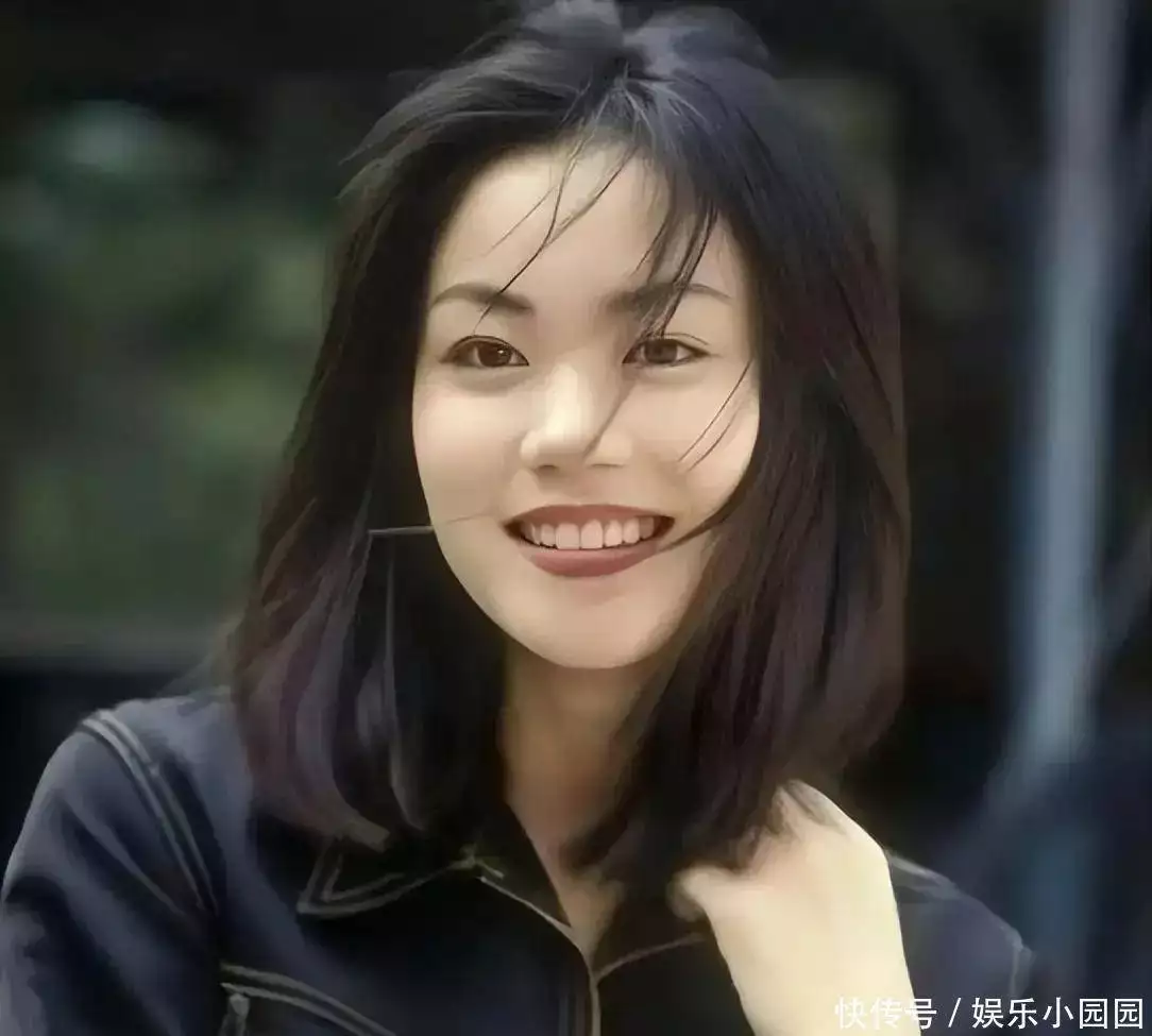 公益募捐 56岁王菲《世界赠予我的》夺冠，官方发文，让谢霆锋和娱乐圈沉默