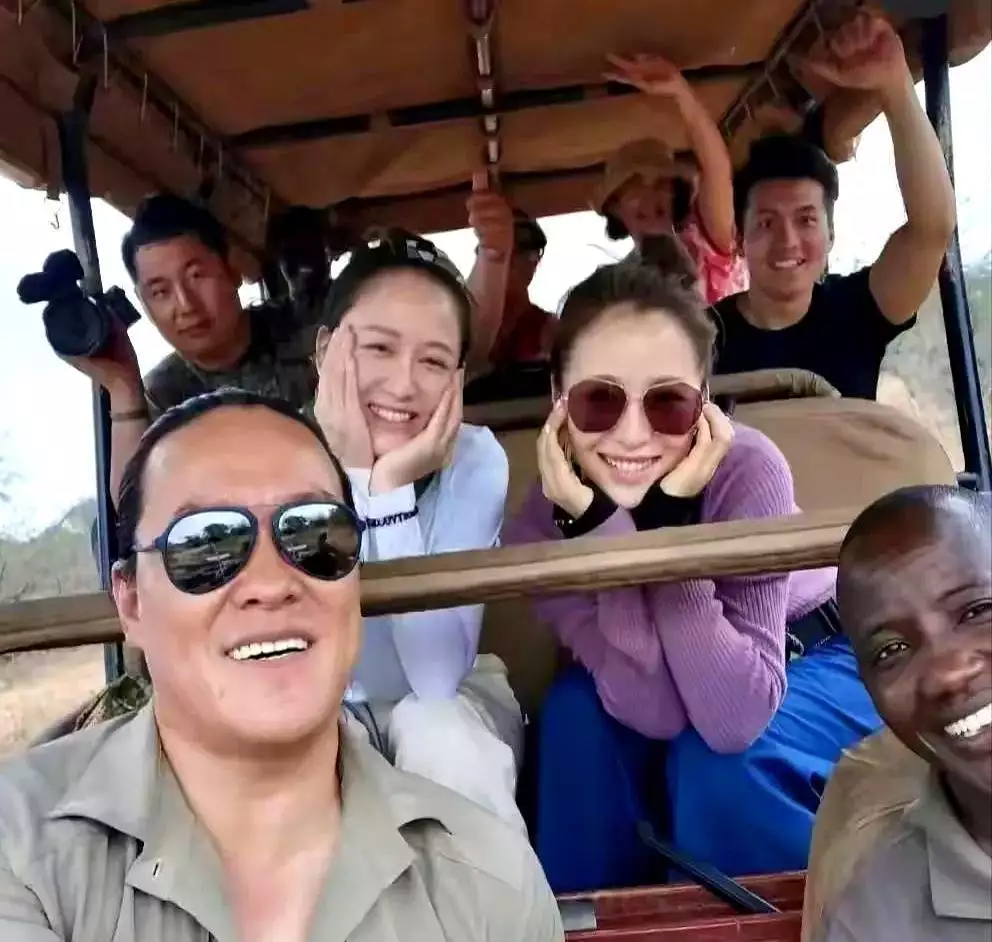 公益徒步 江一燕赵汉唐离婚未公开：综艺现场突然官宣，网友：太突然了
