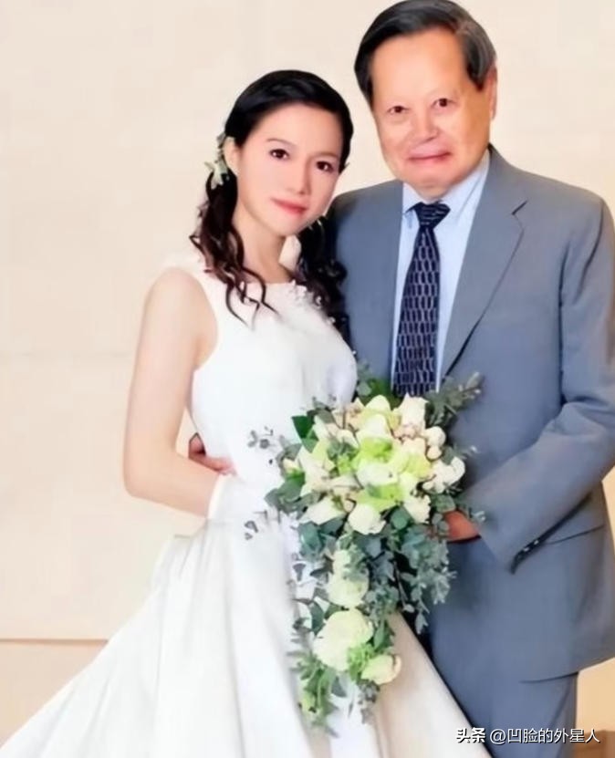 2026年翁帆获杨振宁别样馈赠，远超房产存款