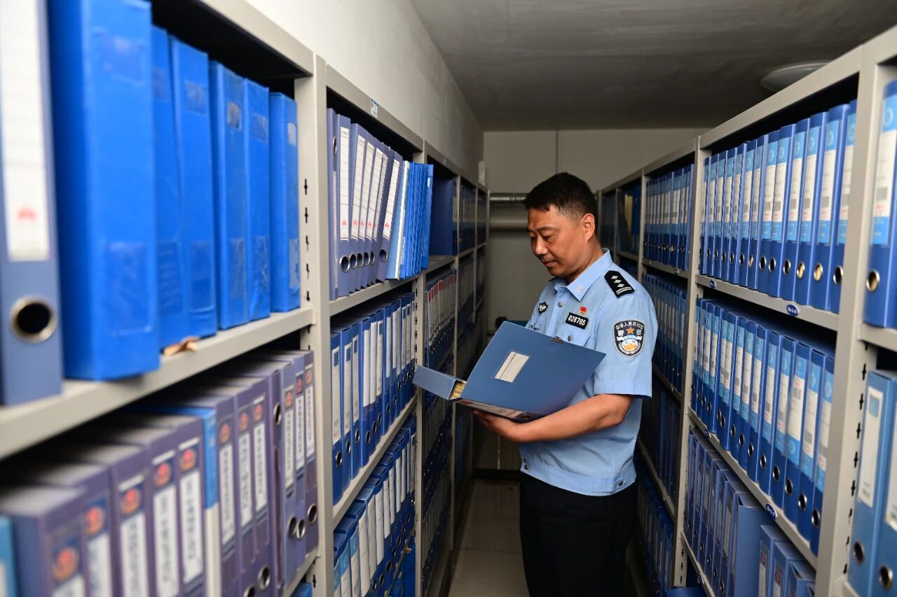 110警察节｜“拼命三郎”张叶坤：21年行走30万公里的“破案机器”