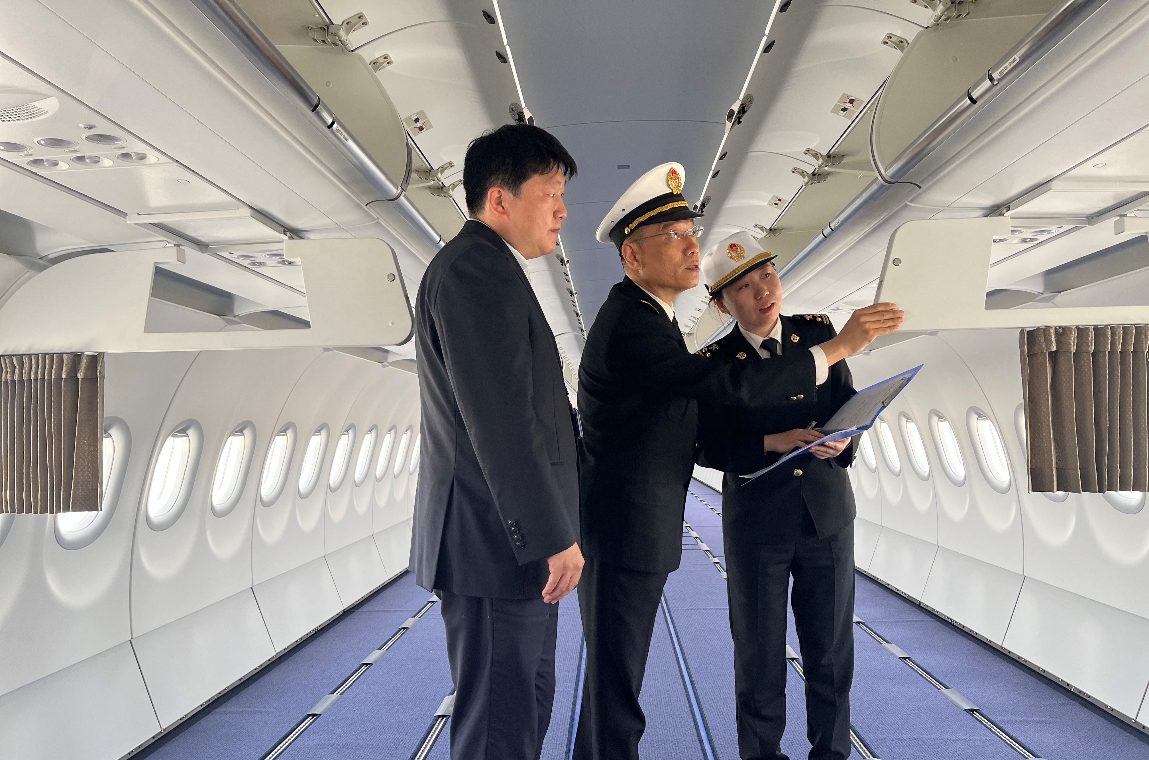 为航空产业“续航” 青岛海关量身定制方案 融资租赁为空港添“新翼”