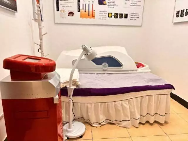把健康服务搬进社区，康景物业健康小屋让养老更安心