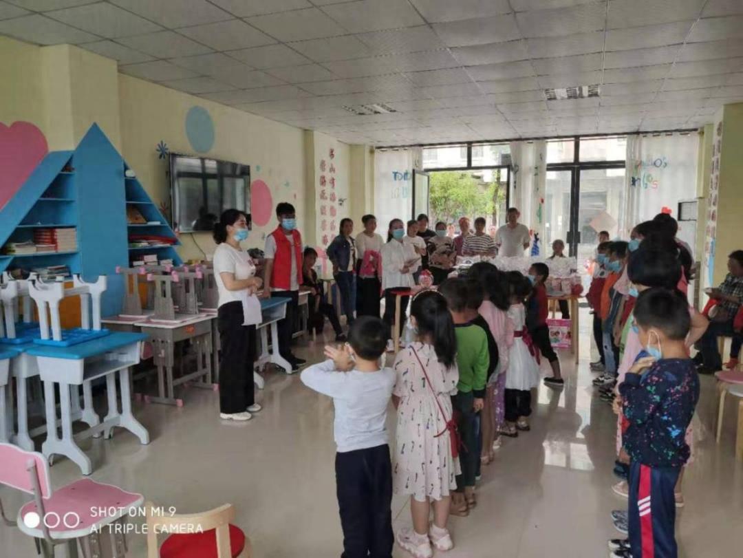 人道黔行 博爱万家黄平县红十字会关于“5·8人道公益日”邀您“一起捐”“一块走”活动倡议书