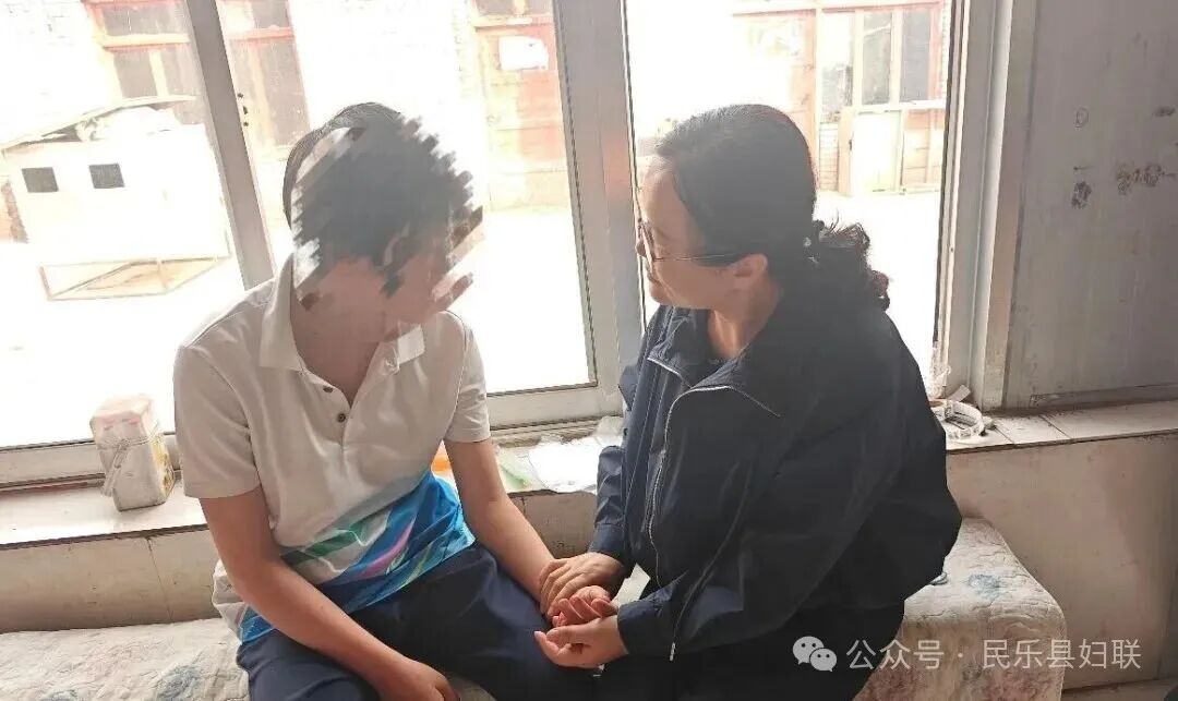 困境儿童关爱走访_知心姐姐心理疏导_困境儿童