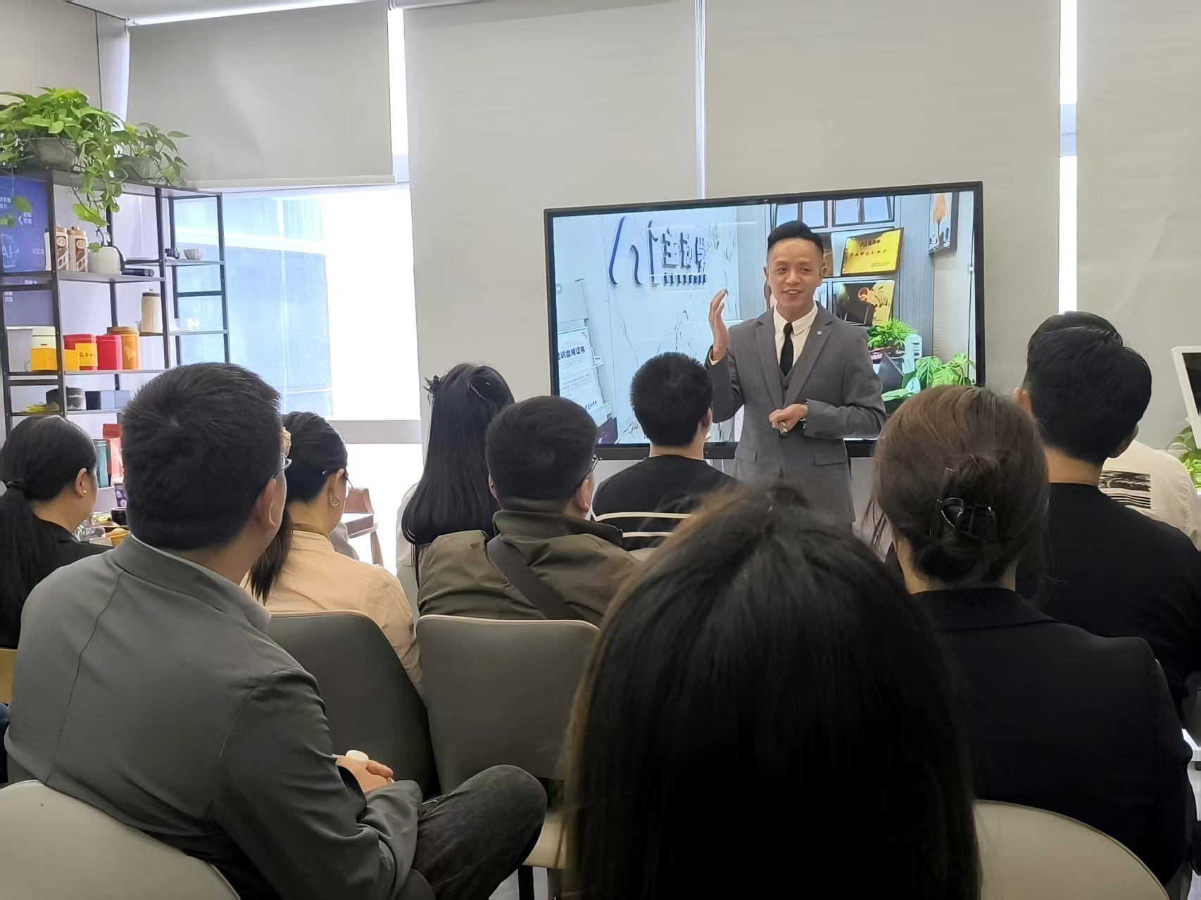 AI公益精准帮扶_AI主动学落地帮扶_AI伴学个性化学习方案