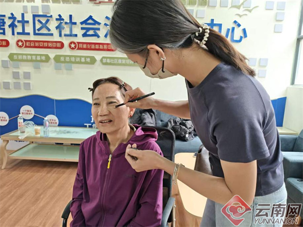 以实践促实训 大学生青年志愿者走进昆明苏家塘社区