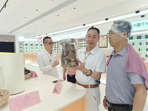 企业公益联动_产业发展与公益事业融合_公益创新