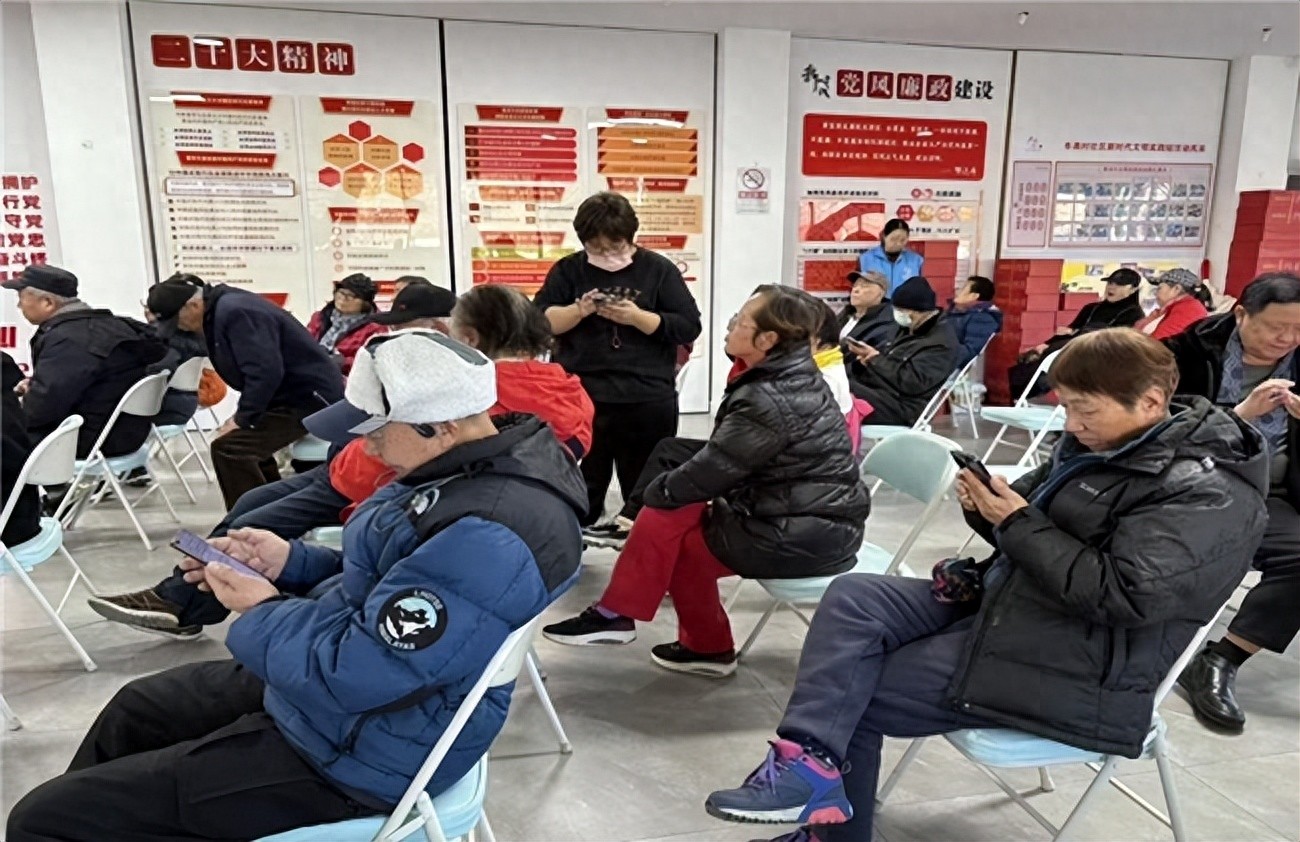 问今课堂深耕AI普惠，让全民轻松掌握智能技能