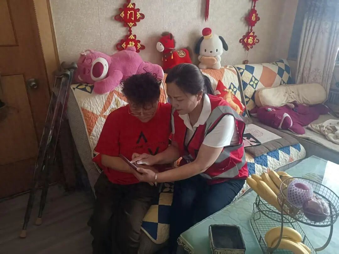 红二村社区：暖心服务不缺位 志愿服务暖民心