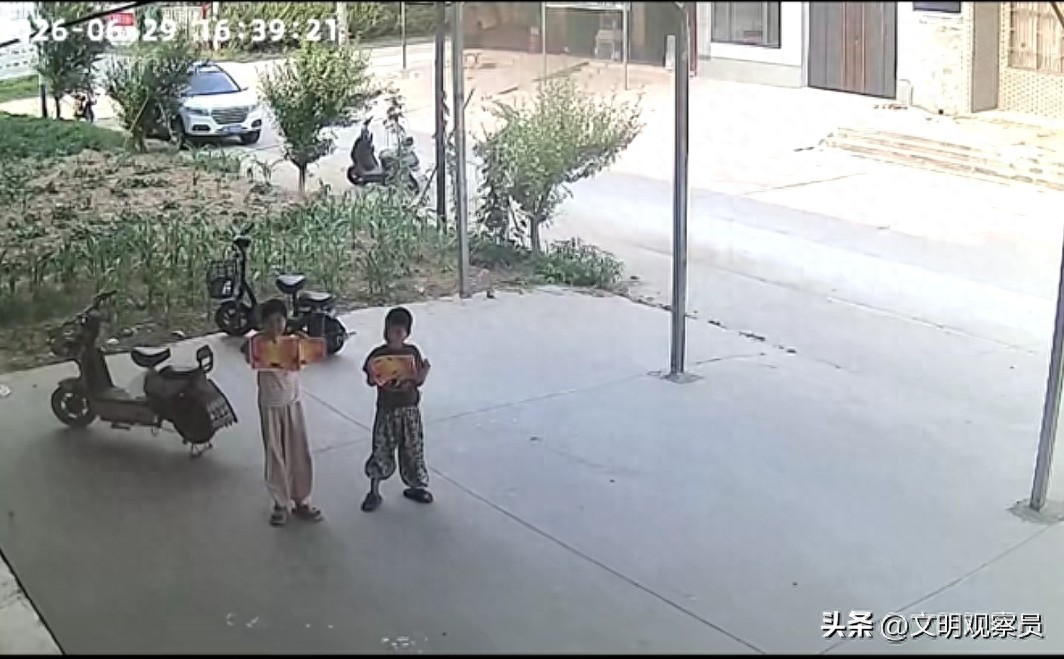 监控下留守儿童的对话看哭网友 爸爸我不要奖励了 你能回家陪陪我不