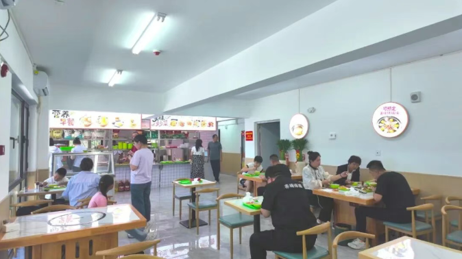 党旗在基层一线高高飘扬|天府家园社区党支部：深耕细作织就民生幸福网