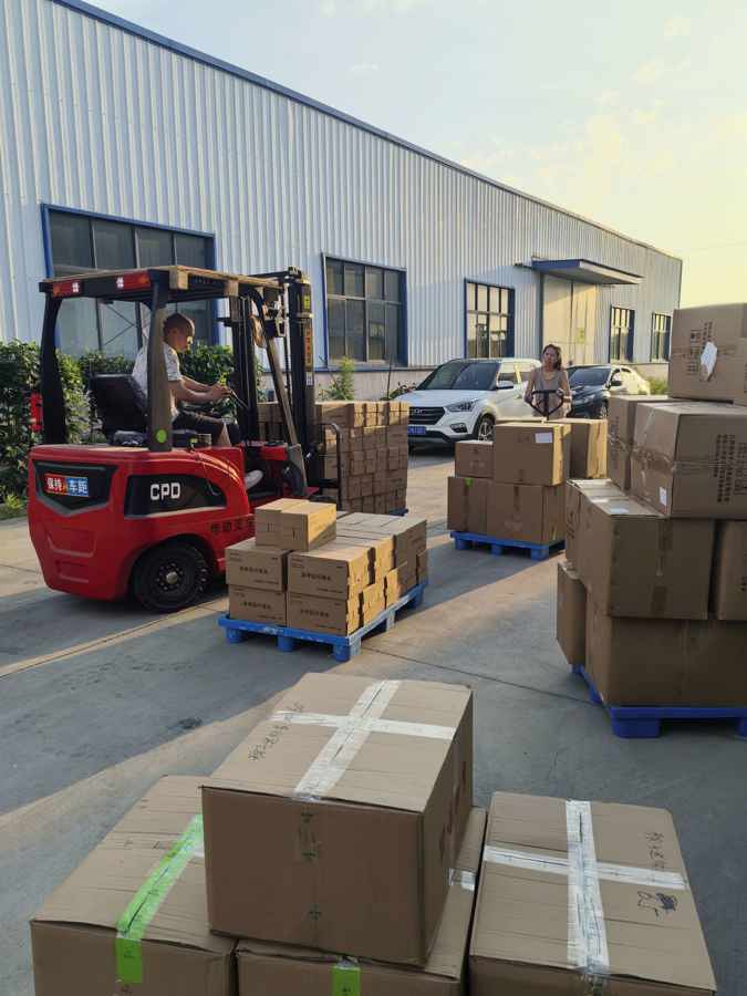 免费给老顾客寄锅具，不留名，不宣传，小微企业公益为何如此务实