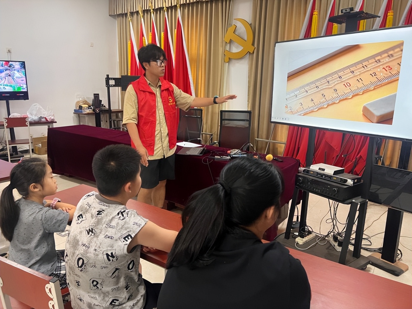 AI公益应用场景_AI新型反诈知识_AI科技伴成长