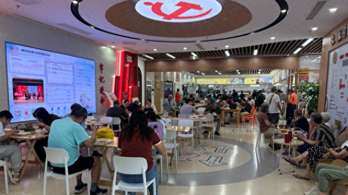 热浪笼罩申城，此处自有清凉！社区党群服务中心成“避暑胜地”