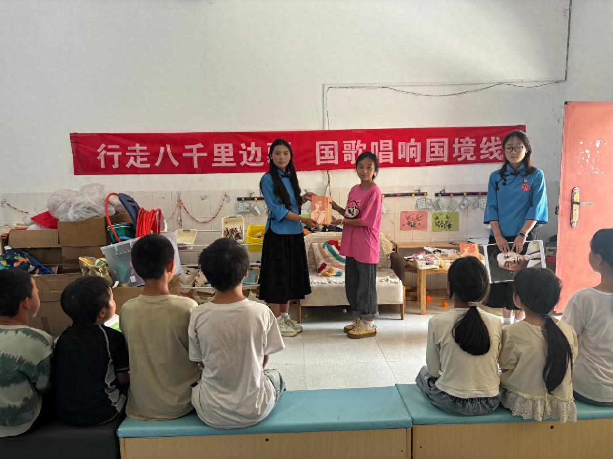 书香润边关 语启少年智|玉溪师院推普团图书捐赠助力乡村教育提质