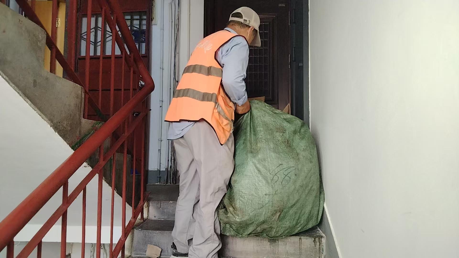 社区物业共建共治共享_社区共建_独居老人杂物囤积治理