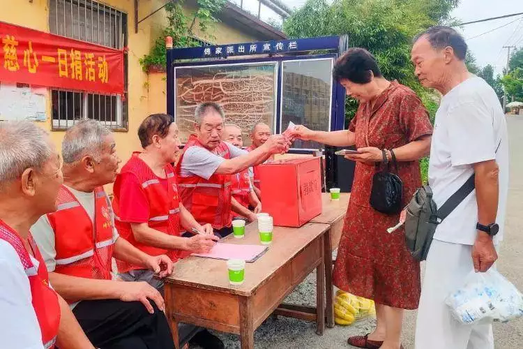 经开微光 | 坤升社区“一网三联”志愿服务队：银发助银发 守护最美夕阳红