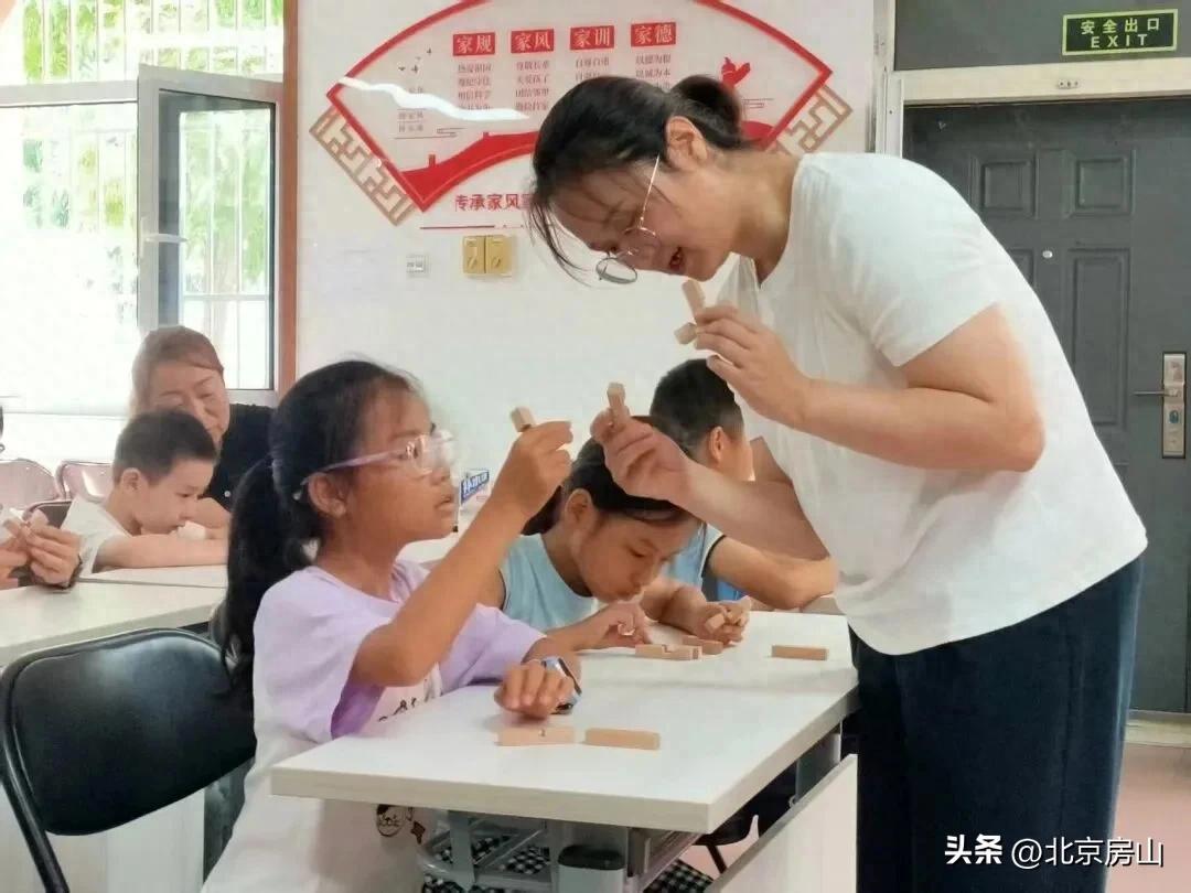 非遗文化点亮缤纷暑假