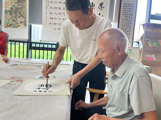 助老服务_银龄课堂助老服务_社区老龄化