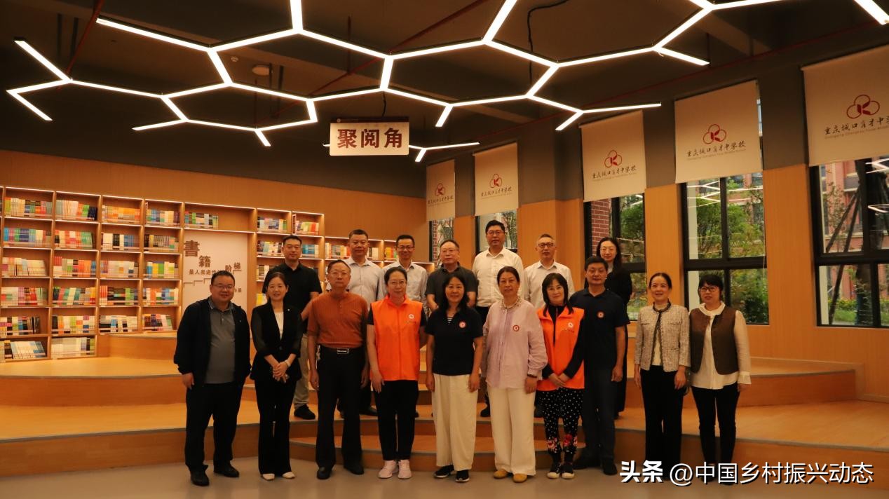 银龄志愿者 重庆_银发公益志愿者_鲁渝协作 银龄前行 志愿服务